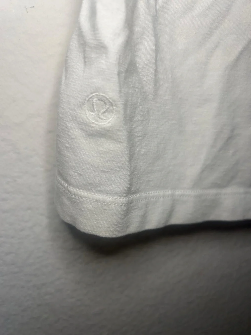 lululemon athletica White Crewneck Short Sleeve Tee